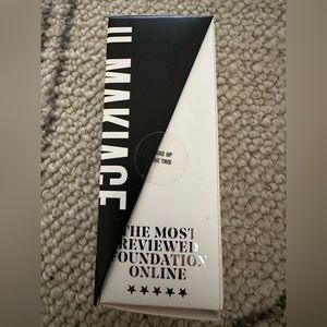 Il Makiage Foundation - Woke Up Like This (Color: 60)